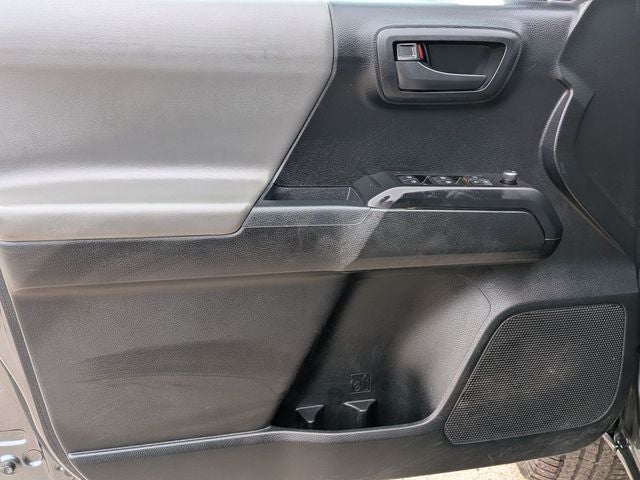 2017 Toyota Tacoma SR V6