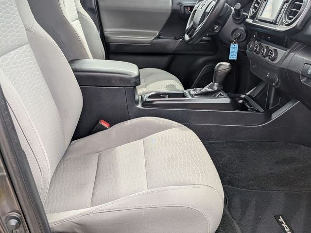 2017 Toyota Tacoma SR V6