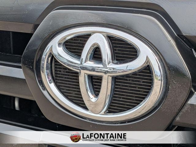 2017 Toyota Tacoma SR V6