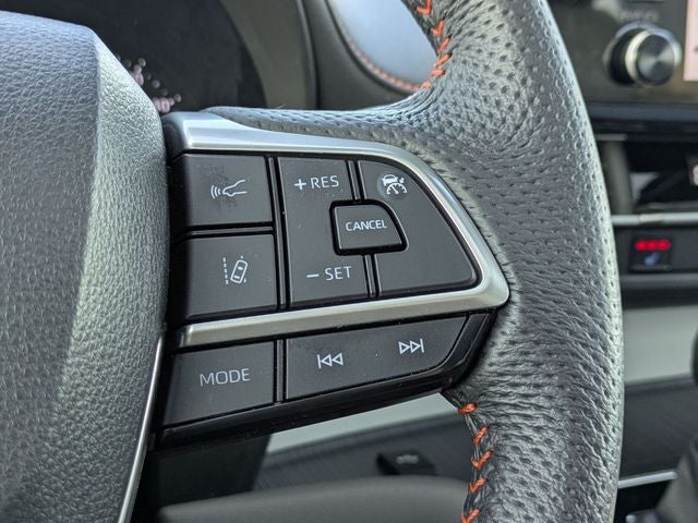 2024 Toyota Sienna XSE 7 Passenger